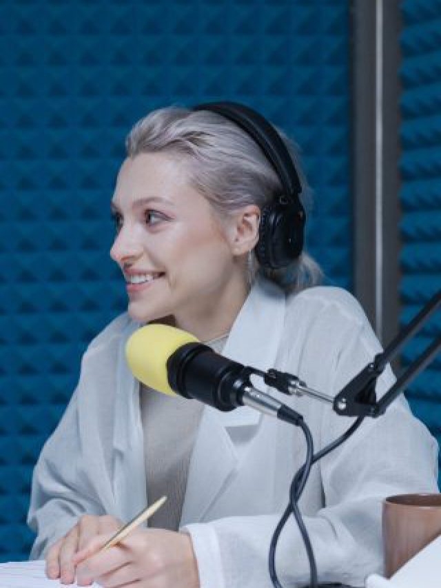 cropped-Woman-sitting-for-podcasting-scaled-e1648230730555.jpg