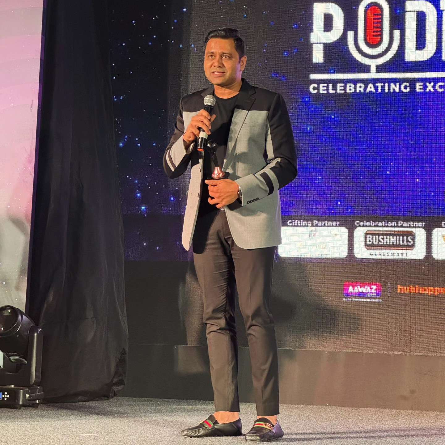 A big round of applause for @cricketaakash the maestro of cricket insights for winning the Best Cricket Podcast award for AakashVani